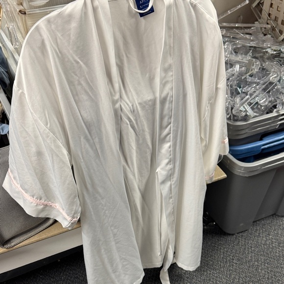 Apt. 9 Other - Apt 9 Mrs robe S // 011031